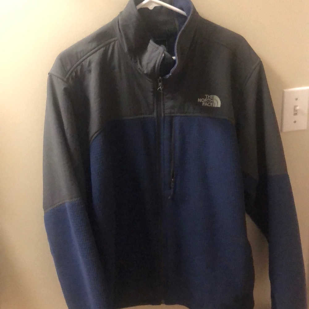 Men’s North Face lightweight jacket in XXL